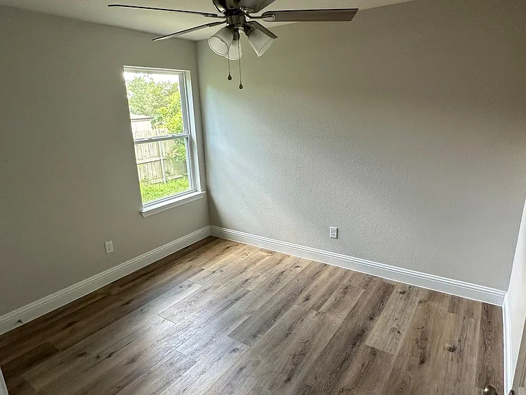 301 Church St — Photo 14