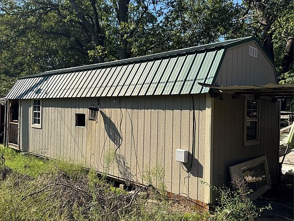 2nd image of 2611 Rancho Ln