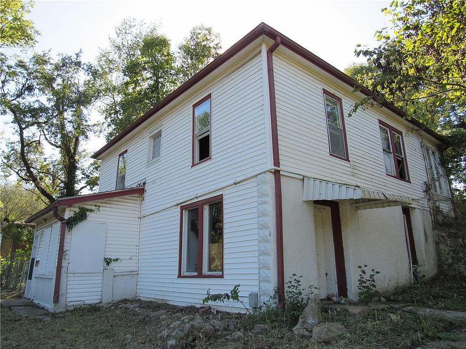 1st image of 901 S Glenwood Ave
