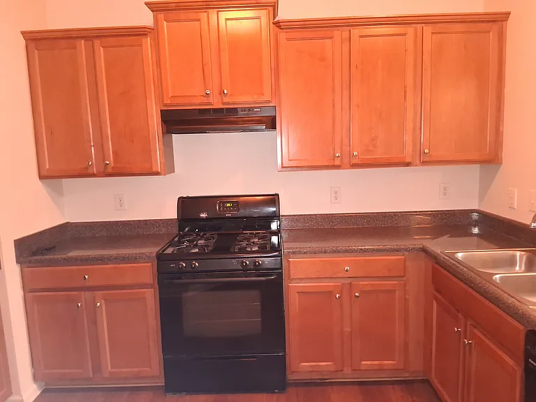 7068 Littlebrook Way — Photo 9