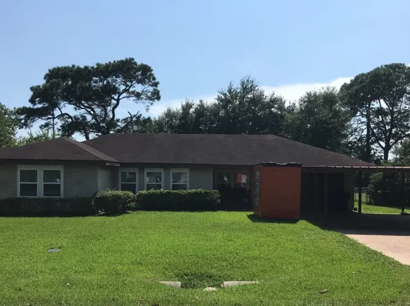 2301 Owens Ave, Groves, TX 77619