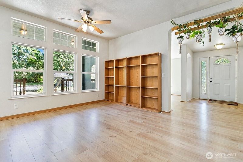 5th image of 520 140th Avenue SW
