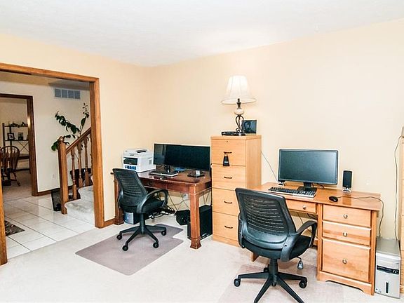 3rd image of 2440 Countryside Dr