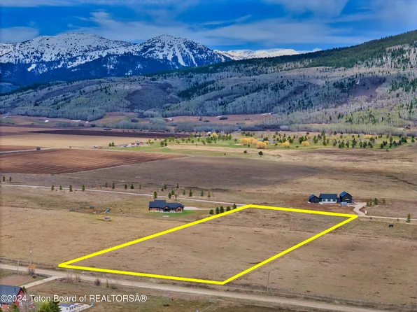 1325 S Sorensen Way, Alta, WY 83414
