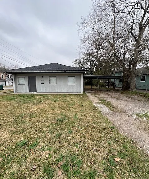 4655 Highland Ave — Photo 3