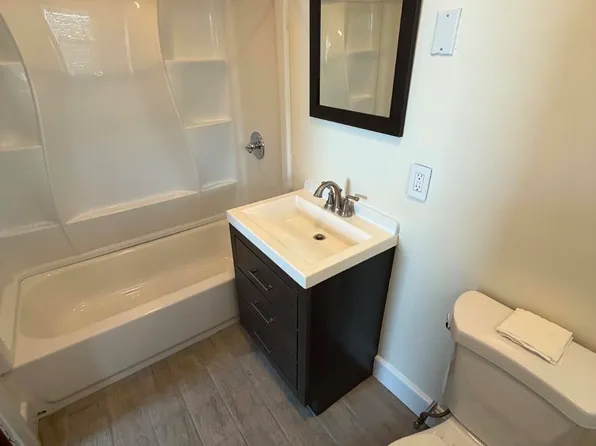 28-30 N Summer St #30-A, Adams, MA 01220