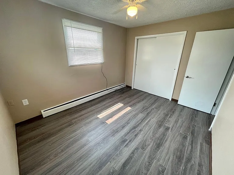 1088 Norwood St #1/2 — Photo 16