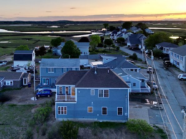 35 Glade Path, Hampton, NH 03842