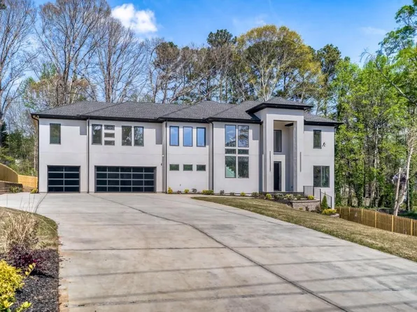 2223 Five Forks Trickum Rd, Lawrenceville, GA 30044