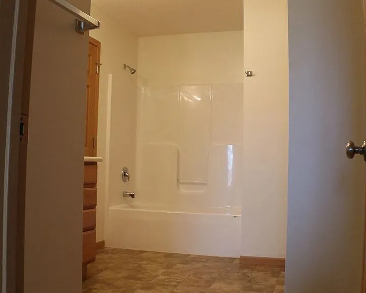 2240 Morning Glory Cir — Photo 9