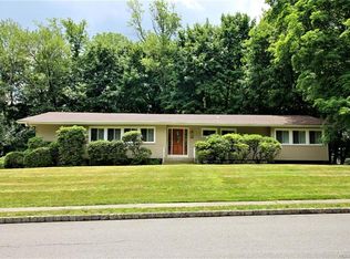 2 Bontecou Ln, New City, NY 10956