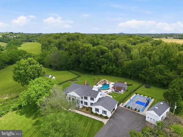 12888 Livia Dr, Catharpin, VA 20143