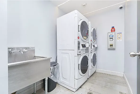 Rented by REAL New York | media 19