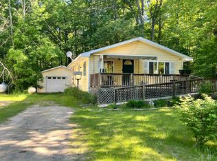 5154 Fairview Dr, Harrison, MI 48625