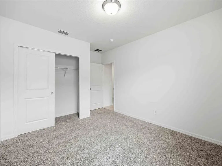 5009 Katrina Dr — Photo 13