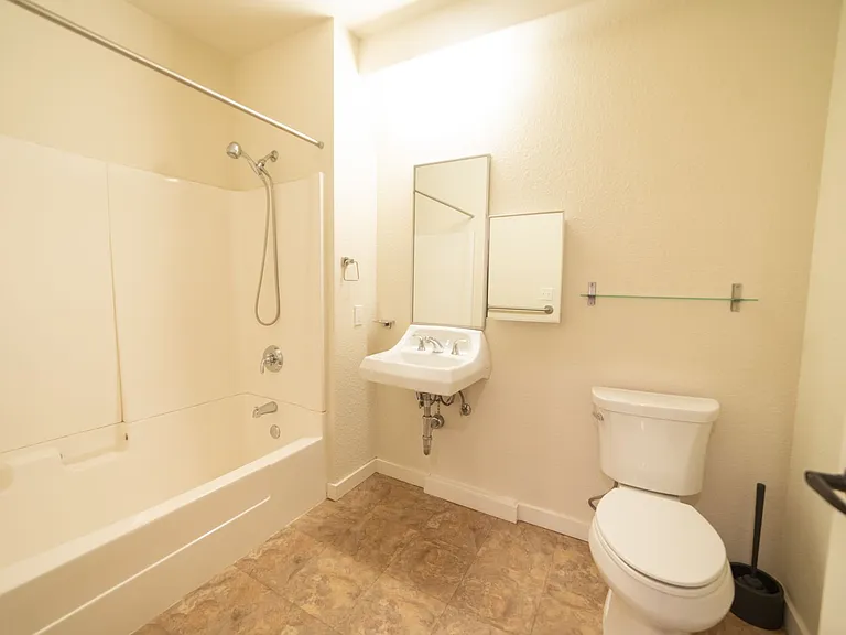 Stranda Apartments — Photo 105