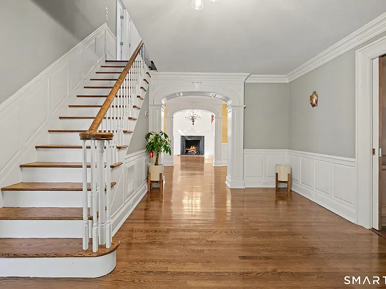 206 Dudley Rd — Photo 2