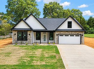 333 Peach Valley Dr, Spartanburg, SC 29303