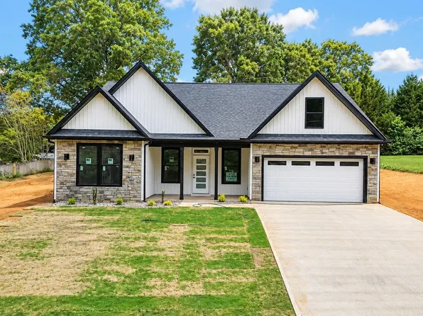 333 Peach Valley Dr, Spartanburg, SC 29303