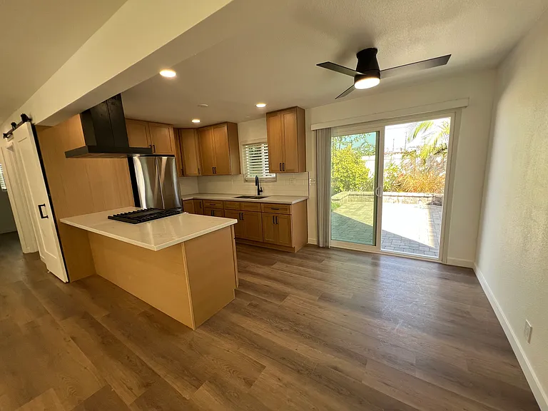 1157 W 204th St — Photo 14