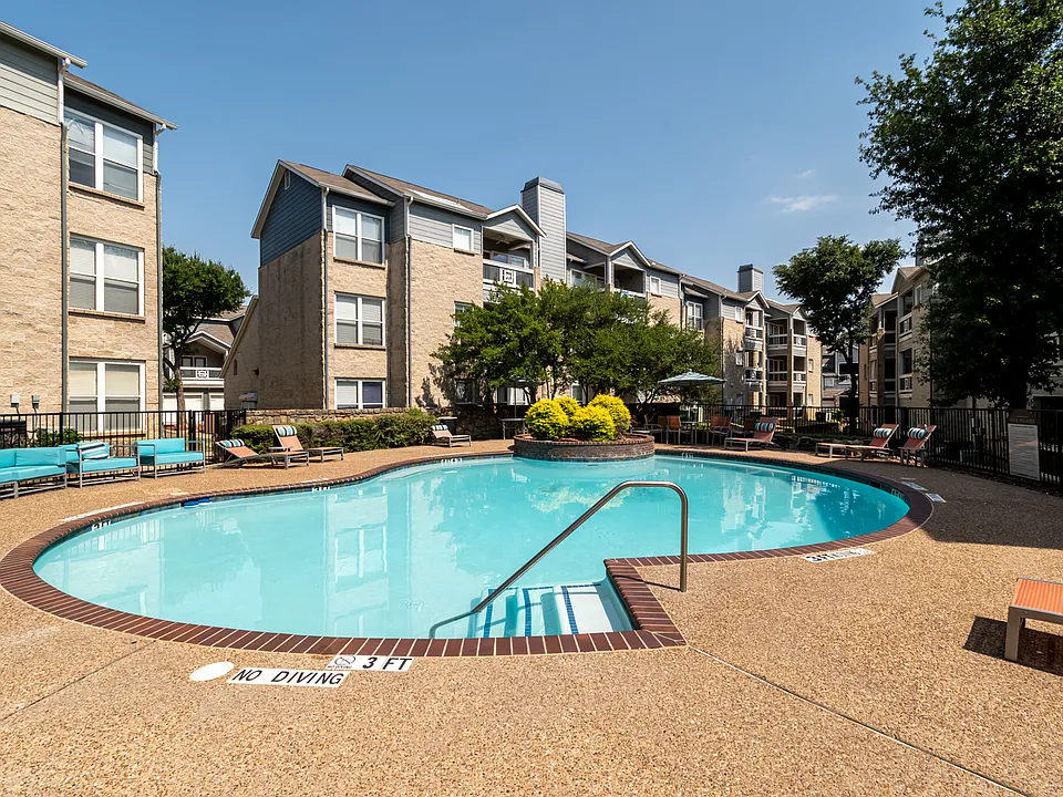 Western Station Apartments