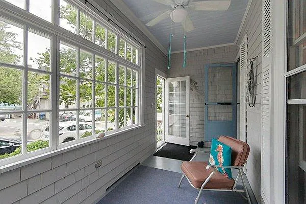 1 bed, 800 sqft, $2,200 — Photo 3