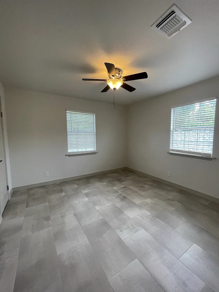 Building Photo - 109 Green Meadows Blvd