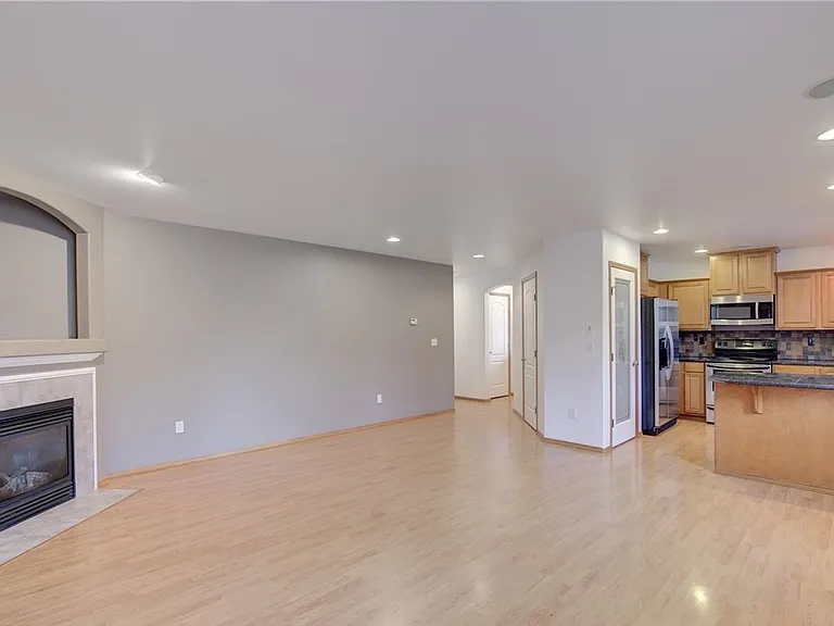9909 3rd St NE — Photo 2