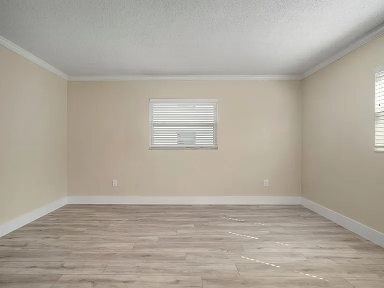 4533 Overlook Dr NE #B — Photo 16