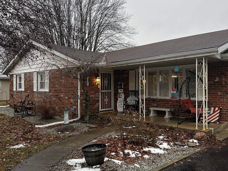 1st image of 724 Morning Glory Ln