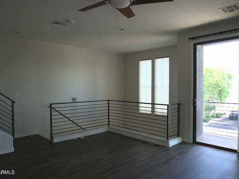 2090 S Dorsey Ln #1046 — Photo 16