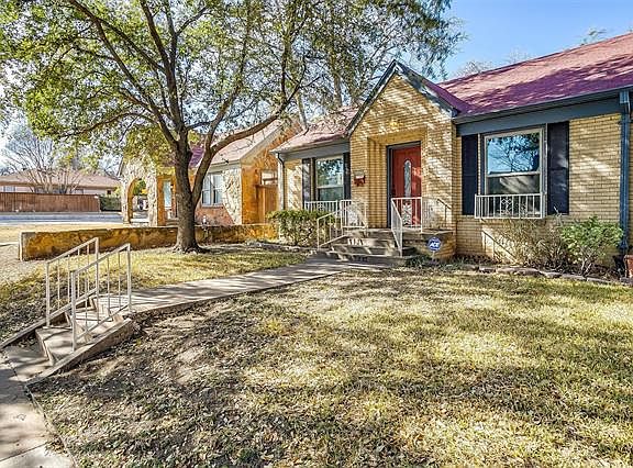 2nd image of 4032 El Campo Ave