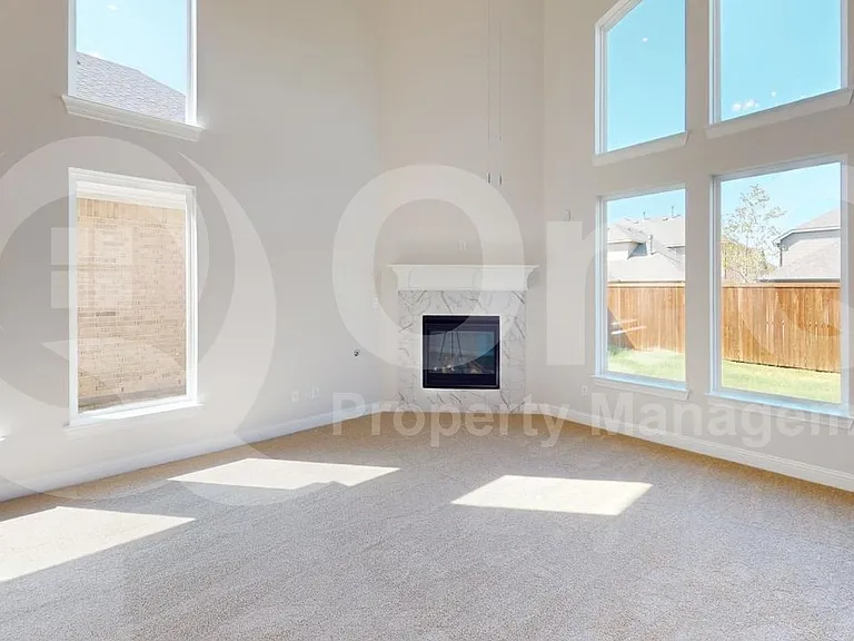 8407 Cornerstone Dr — Photo 6