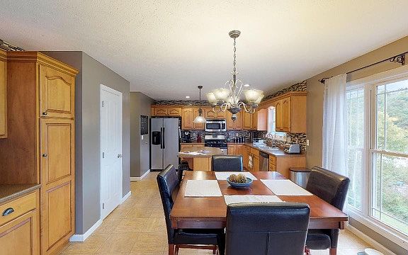 3rd image of 107 Village Crest Dr