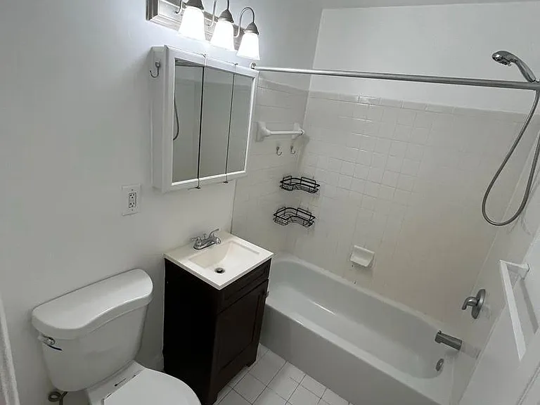 5601 Parker Ave #106 — Photo 11