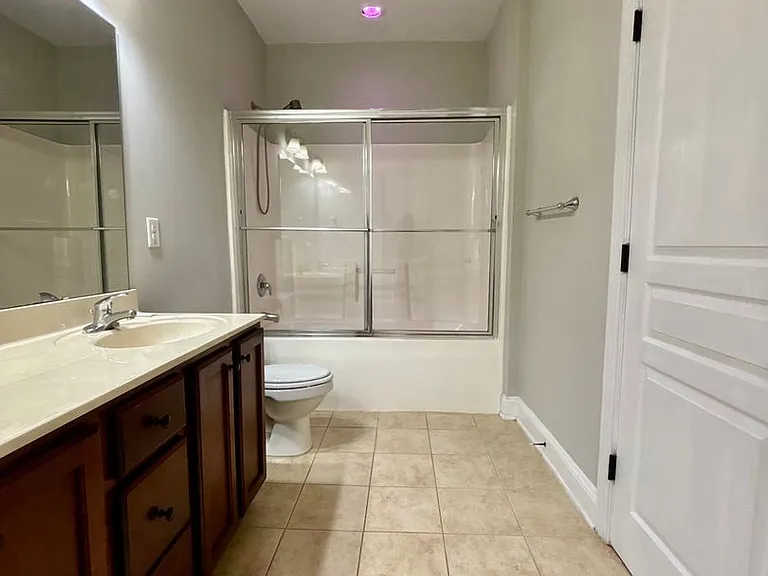 431 Georgetown Cir — Photo 26