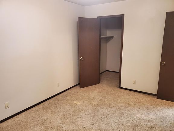 4th image of 662 Faidley Pl #7