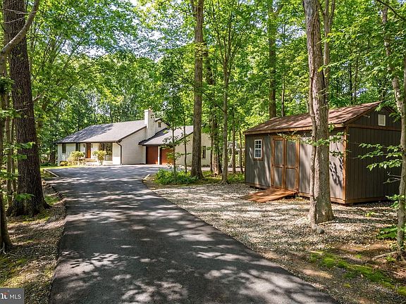 2nd image of 7427 Maple Branch Rd