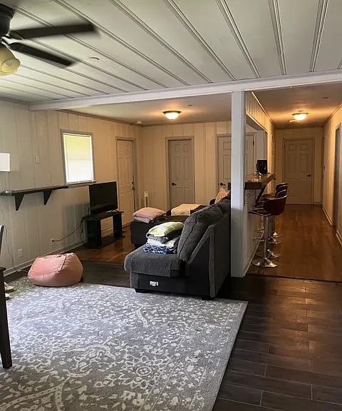 905 Louisville St — Photo 10