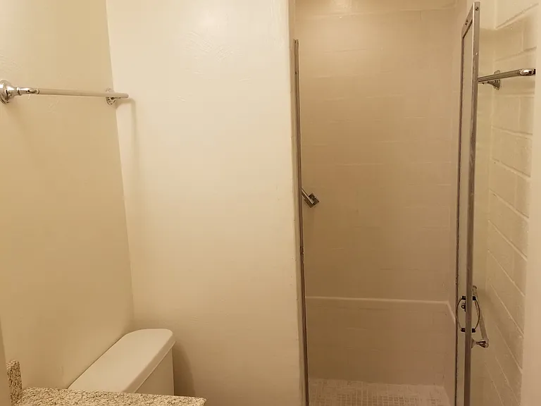 Parkview Manor Apartments — Photo 14