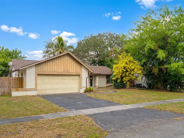 7389 NW 48th Pl, Fort Lauderdale, FL 33319
