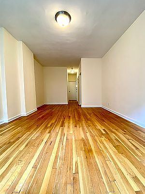 4th image of 521 E 82nd St APT 1C