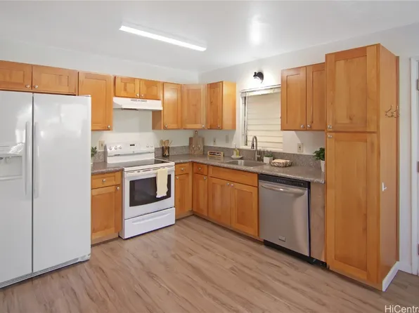 84-495 Nukea St, Waianae, HI 96792