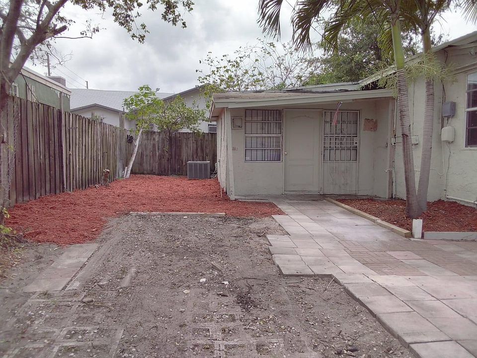 1st image of 7708 NW 6th Ct #B