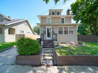 817 Eaton St, Jackson, MI 49202