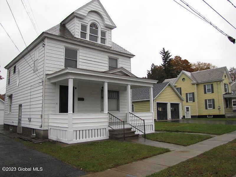 2nd image of 15 3rd Avenue