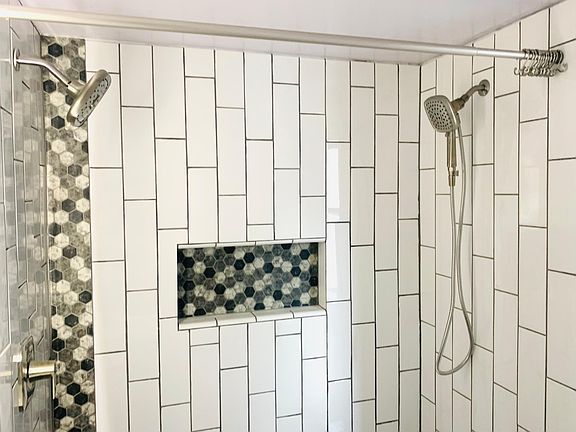 Double shower heads