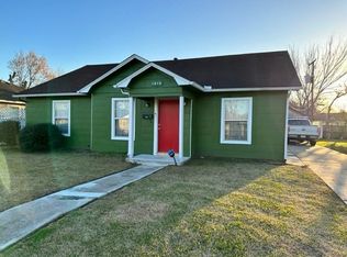 1813 E California St, Baytown, TX 77520