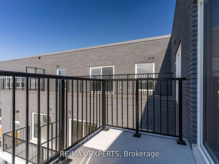 430 Essa Rd #424 — Photo 19