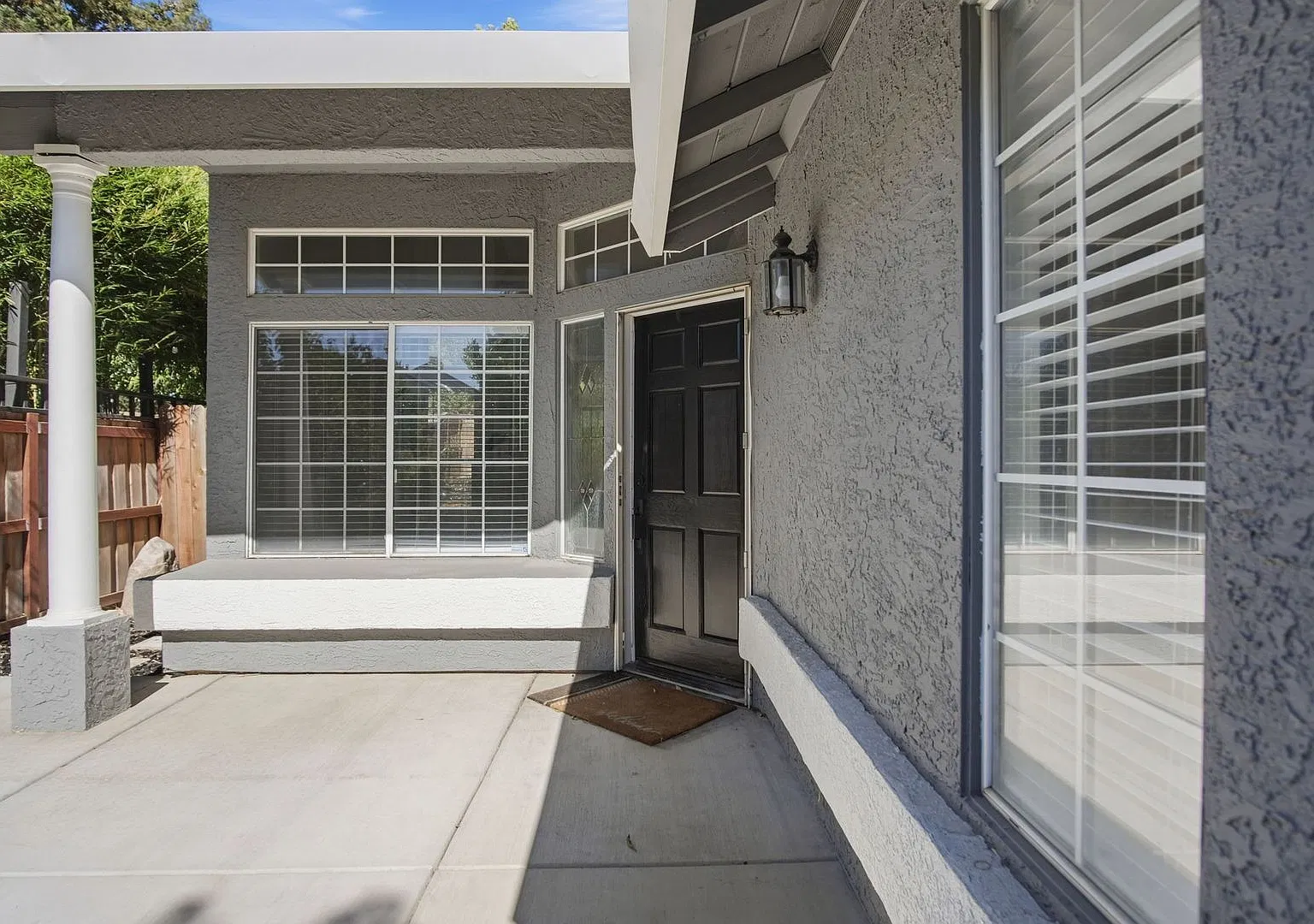 Recently Remodeled & Spacious 4-Bedroom Home in Elk Grove — Photo 4